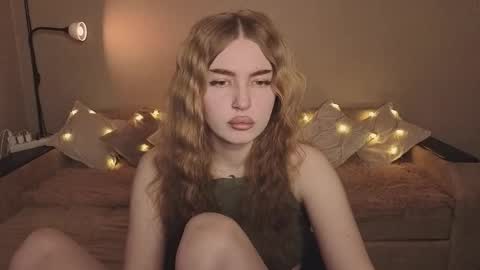 Snapshot of violettaotis chatting on 24, 2, 2026 ViolettaOtis online show from 24, 2, 2026