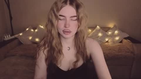 ViolettaOtis online show from 30, 3, 2026