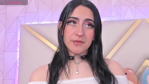 Snapshot of violettbloss chatting on 28, 1, 2025 Violeta online show from 28, 1, 2025