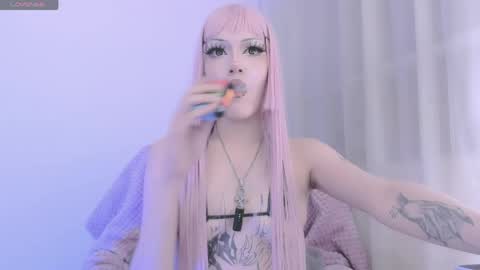 Violett online show from 18, 4, 2026