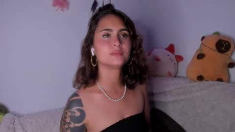 Violette  online show from 24, 9, 2025