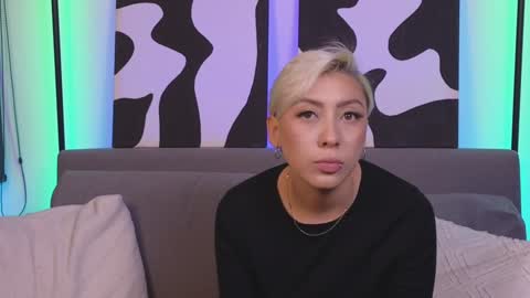 Violet online show from 3, 1, 2025