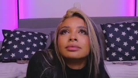 Violet online show from 23, 2, 2025