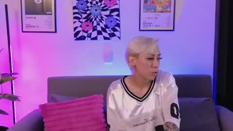 Violet online show from 1, 6, 2026