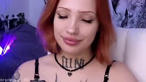 Snapshot of violetvio1ator chatting on 28, 6, 2026 Dommy mommy online show from 28, 6, 2026