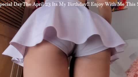 Snapshot of violetwinters_ chatting on 21, 4, 2026 violetwinters_ online show from 21, 4, 2026