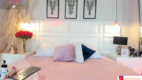 VIOLLET online show from 20, 10, 2025