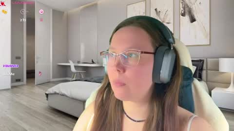 Snapshot of visecret chatting on 9, 5, 2026 Victoria Romans online show from 9, 5, 2026