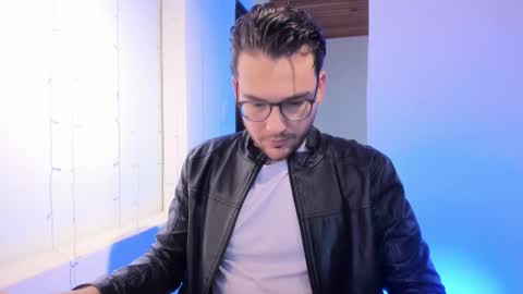 Vito Ferrer online show from 8, 1, 2026