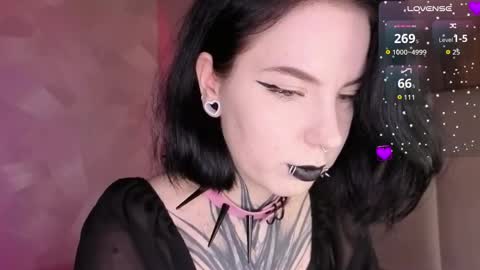 Snapshot of vivi__squirrel chatting on 30, 4, 2026 Vivi online show from 30, 4, 2026