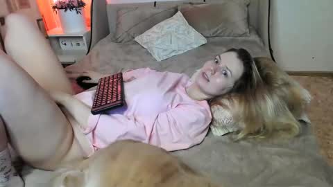 Snapshot of vivian_alison chatting on 15, 2, 2025 vivian_alison online show from 15, 2, 2025