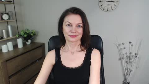 Vivian online show from 16, 1, 2025