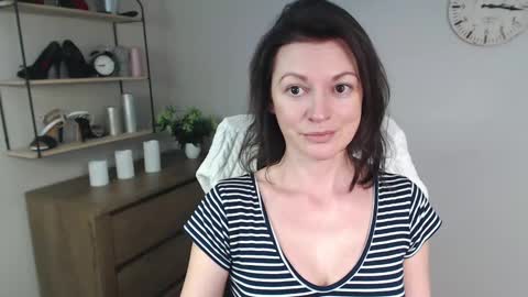 Vivian online show from 30, 1, 2025