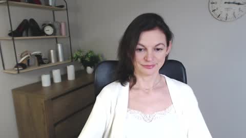 Vivian online show from 31, 1, 2025