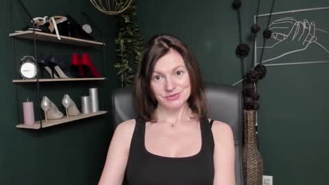 Vivian online show from 15, 10, 2025