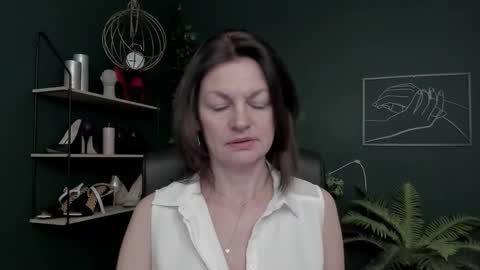 Snapshot of vivian_dream chatting on 17, 12, 2025 Vivian online show from 17, 12, 2025