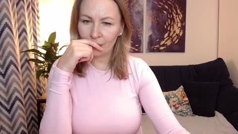 Snapshot of vivian_soul chatting on 13, 12, 2024 Vivian online show from 13, 12, 2024