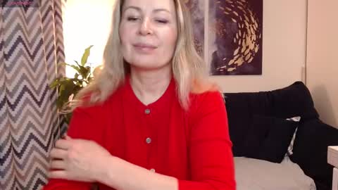 Vivian online show from 14, 11, 2025