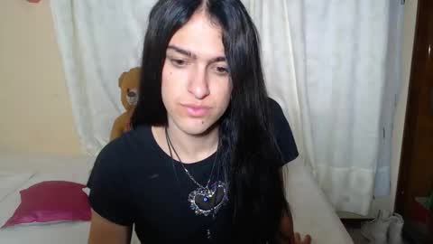 instagram Viviana73215 online show from 4, 2, 2026