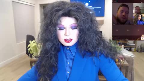 VivianFrosty online show from 12, 4, 2026