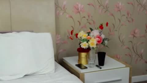 Vivian online show from 18, 12, 2024