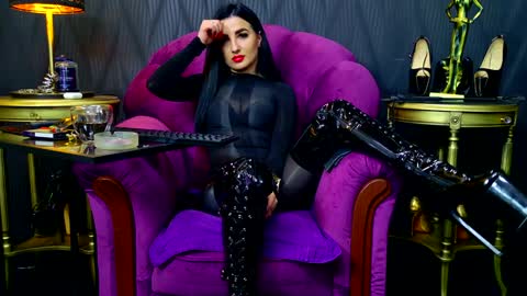 Vivian Reeve online show from 9, 12, 2024