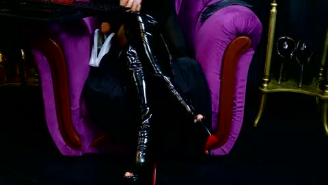 Vivian Reeve online show from 19, 2, 2025