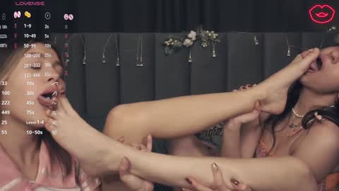 Nelly and Mari online show from 22, 1, 2025