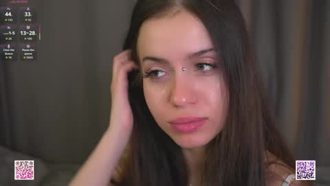 Nelly and Mari online show from 5, 4, 2026