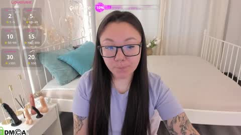 Vivien online show from 4, 6, 2026