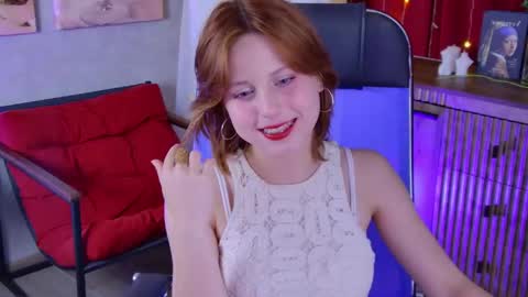 Snapshot of viviennehebert chatting on 3, 6, 2026 Vivienne online show from 3, 6, 2026