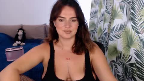 Snapshot of viviroses chatting on 23, 7, 2026 ViviRoses online show from 23, 7, 2026