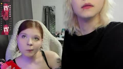 chatur babes online show from 17, 4, 2026