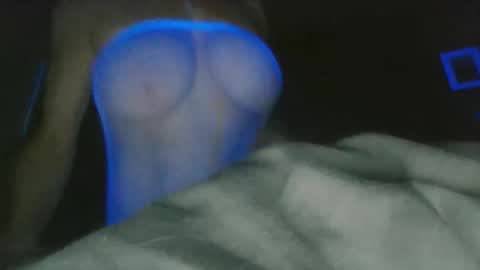 Snapshot of vixen1222 chatting on 23, 5, 2026 vixen1222 online show from 23, 5, 2026