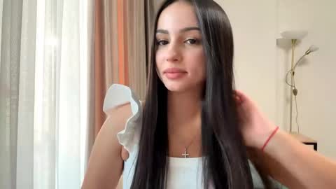 Miss Mia online show from 13, 4, 2026