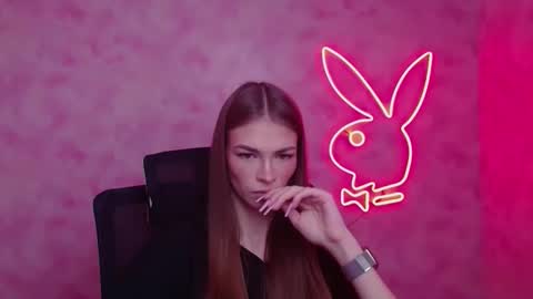 Snapshot of vladaseduction chatting on 6, 1, 2026 Vlada online show from 6, 1, 2026