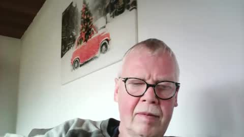 Snapshot of volkeronly chatting on 4, 2, 2025 volkeronly online show from 4, 2, 2025