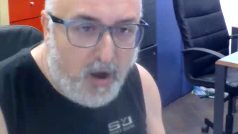 Snapshot of volpi72 chatting on 9, 6, 2026 volpi72 online show from 9, 6, 2026