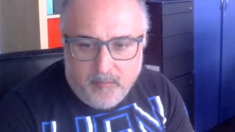 Snapshot of volpi72 chatting on 8, 7, 2026 volpi72 online show from 8, 7, 2026