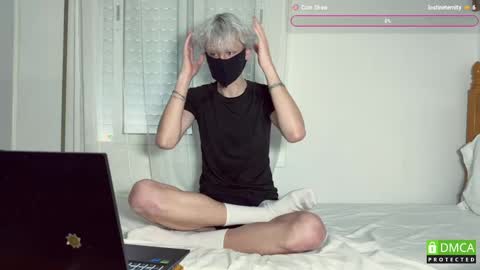 Snapshot of vornyx chatting on 8, 5, 2026 vornyx online show from 8, 5, 2026