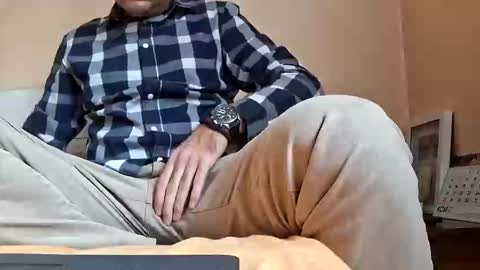 Snapshot of vozd chatting on 13, 11, 2025 sweetcock online show from 13, 11, 2025