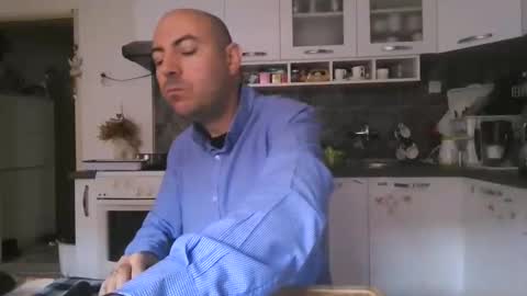 Snapshot of vozd chatting on 21, 4, 2026 sweetcock online show from 21, 4, 2026
