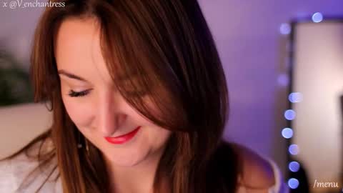 Snapshot of vsecrets chatting on 8, 11, 2025 Victoria The Enchantress online show from 8, 11, 2025