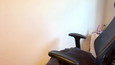 Snapshot of vvikki696996 chatting on 12, 12, 2024 Vikki y Valeria online show from 12, 12, 2024