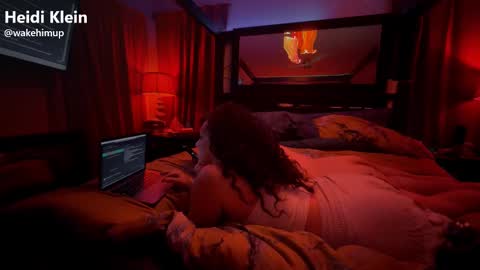 wakehimup online show from 5, 11, 2025