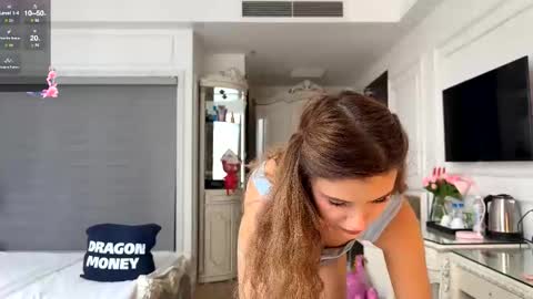 Snapshot of waki_lucky chatting on 2, 11, 2025 Mia online show from 2, 11, 2025