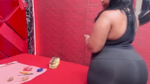 waleska   online show from 20, 11, 2025