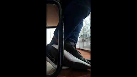 Snapshot of waltherfeet_ chatting on 11, 5, 2026 WaltherFeet online show from 11, 5, 2026