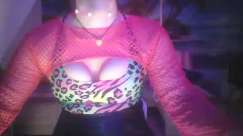 Emilia inst  online show from 22, 12, 2024