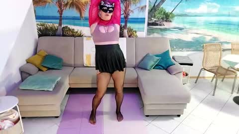 Emilia inst  online show from 3, 1, 2025